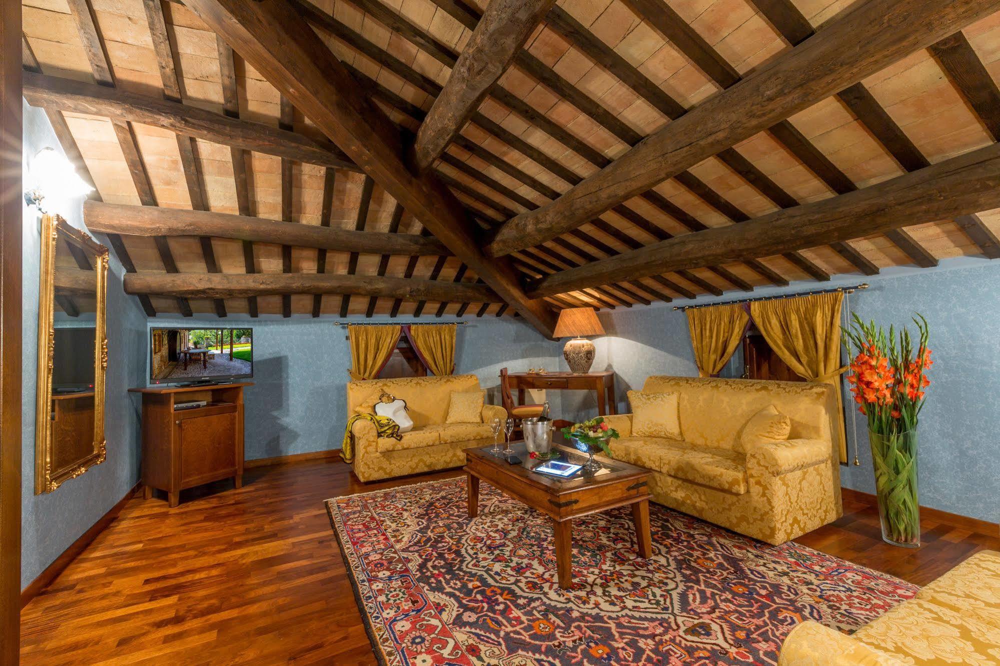 Corte Dei Tini Villa Vomano ภายนอก รูปภาพ