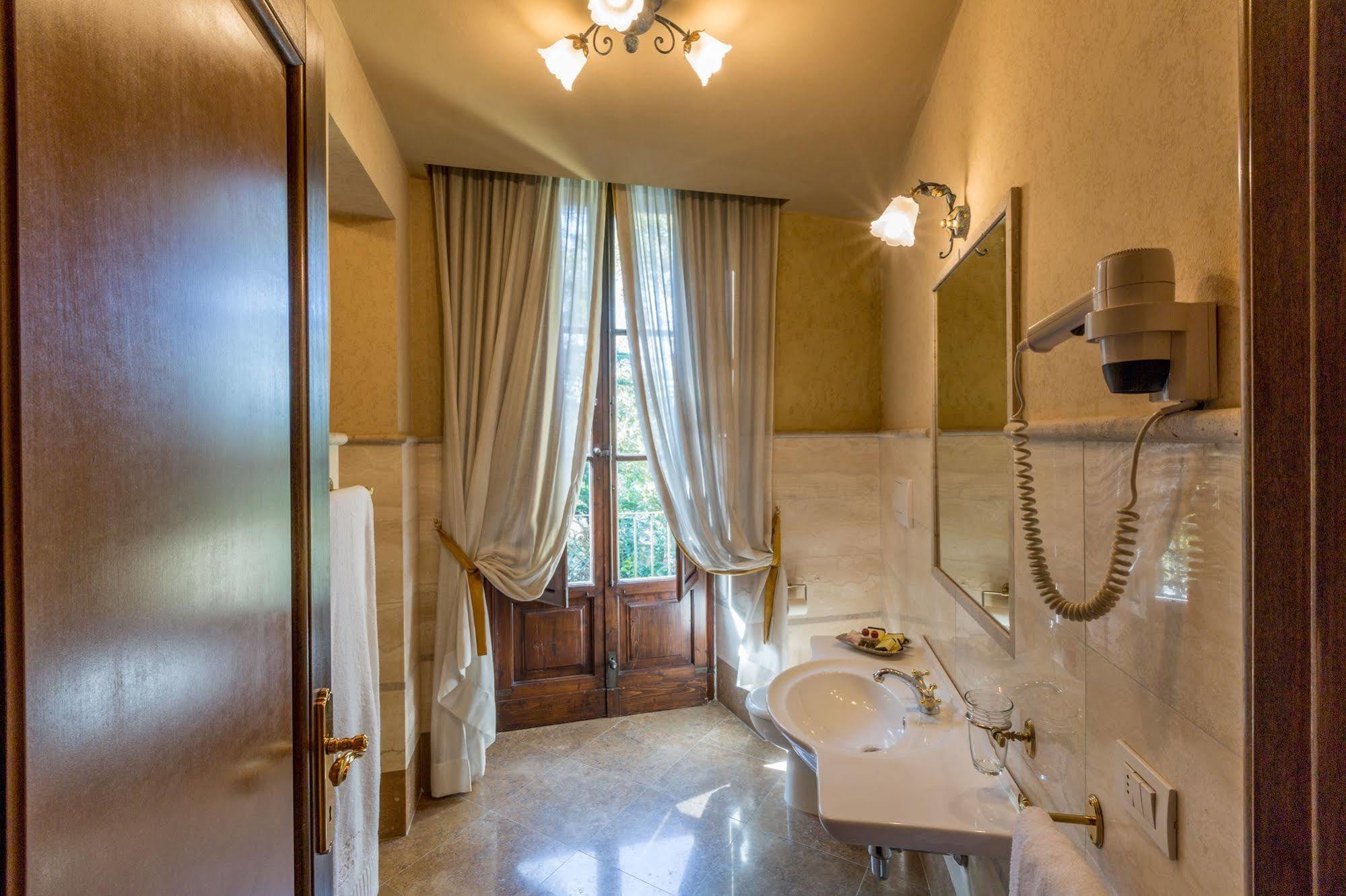 Corte Dei Tini Villa Vomano ภายนอก รูปภาพ