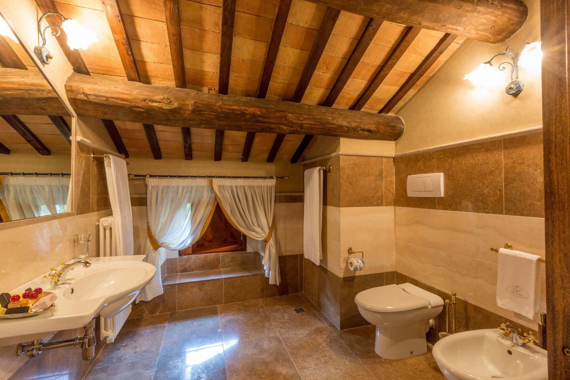 Corte Dei Tini Villa Vomano ภายนอก รูปภาพ