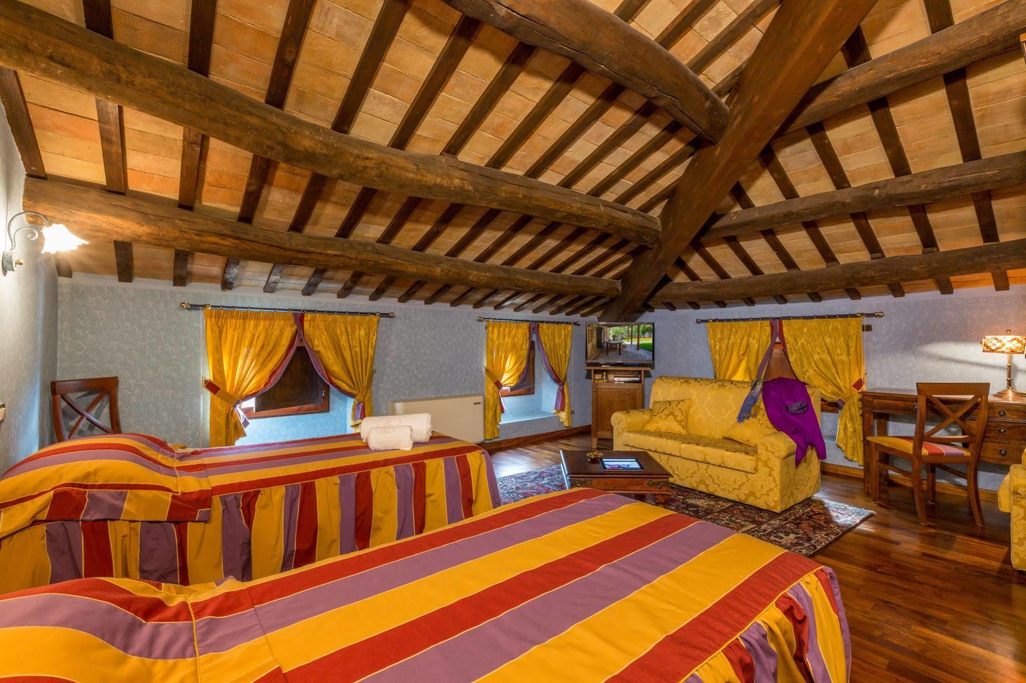 Corte Dei Tini Villa Vomano ภายนอก รูปภาพ