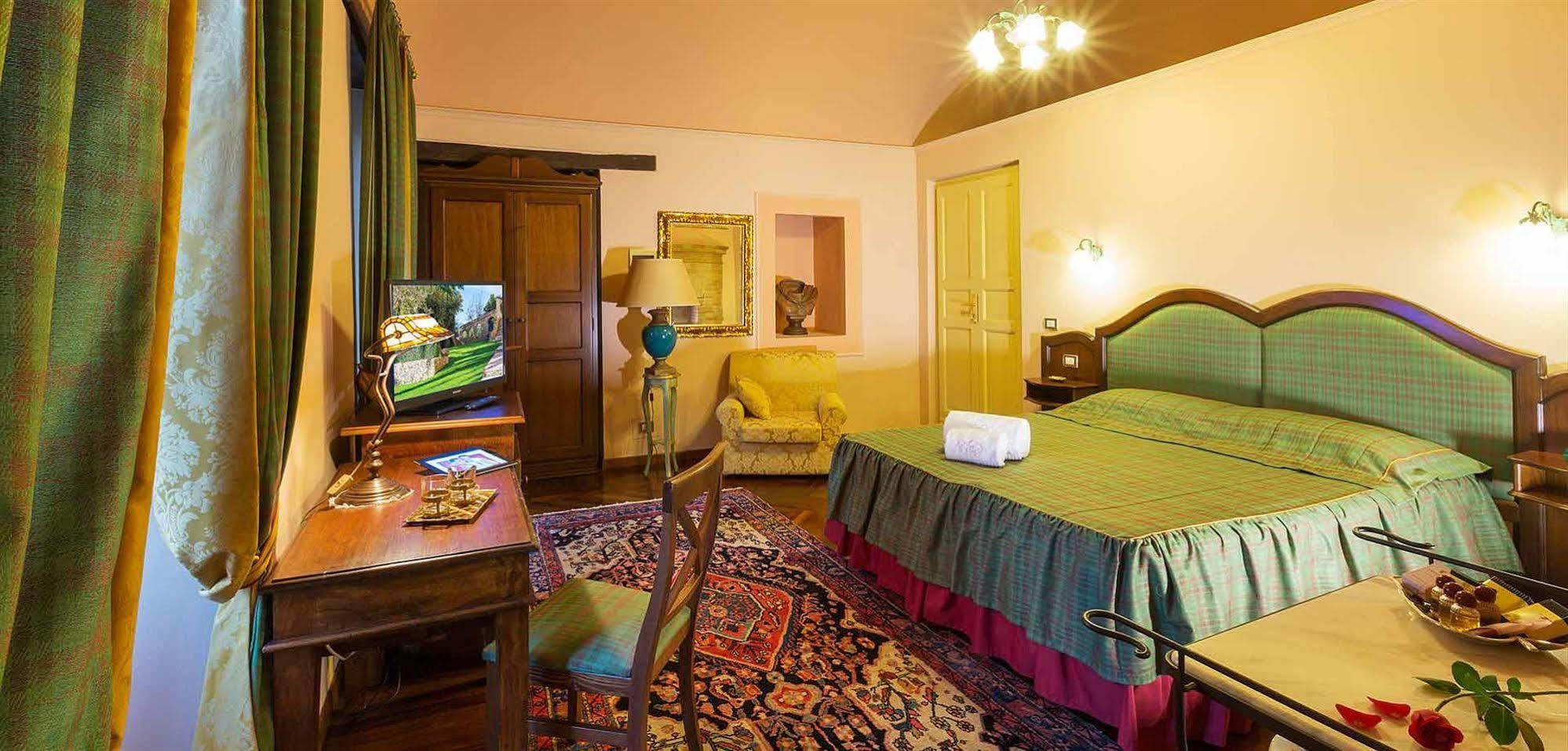 Corte Dei Tini Villa Vomano ภายนอก รูปภาพ