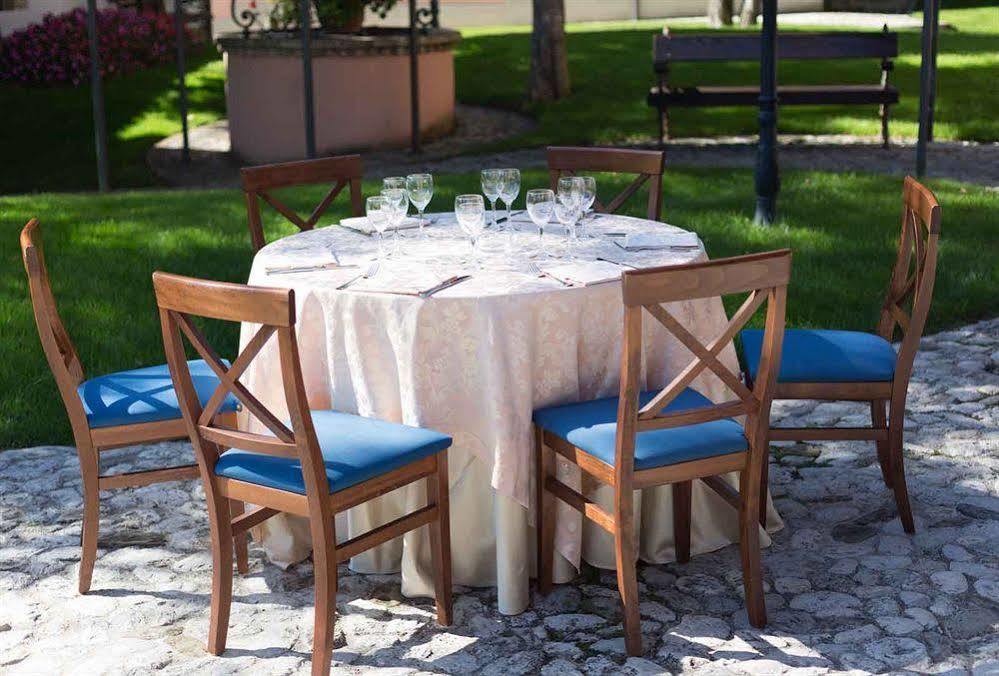 Corte Dei Tini Villa Vomano ภายนอก รูปภาพ